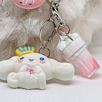Compte Range Cinnamoroll avec ses beignets et ses rafraichissantes boissons (Sanrio).