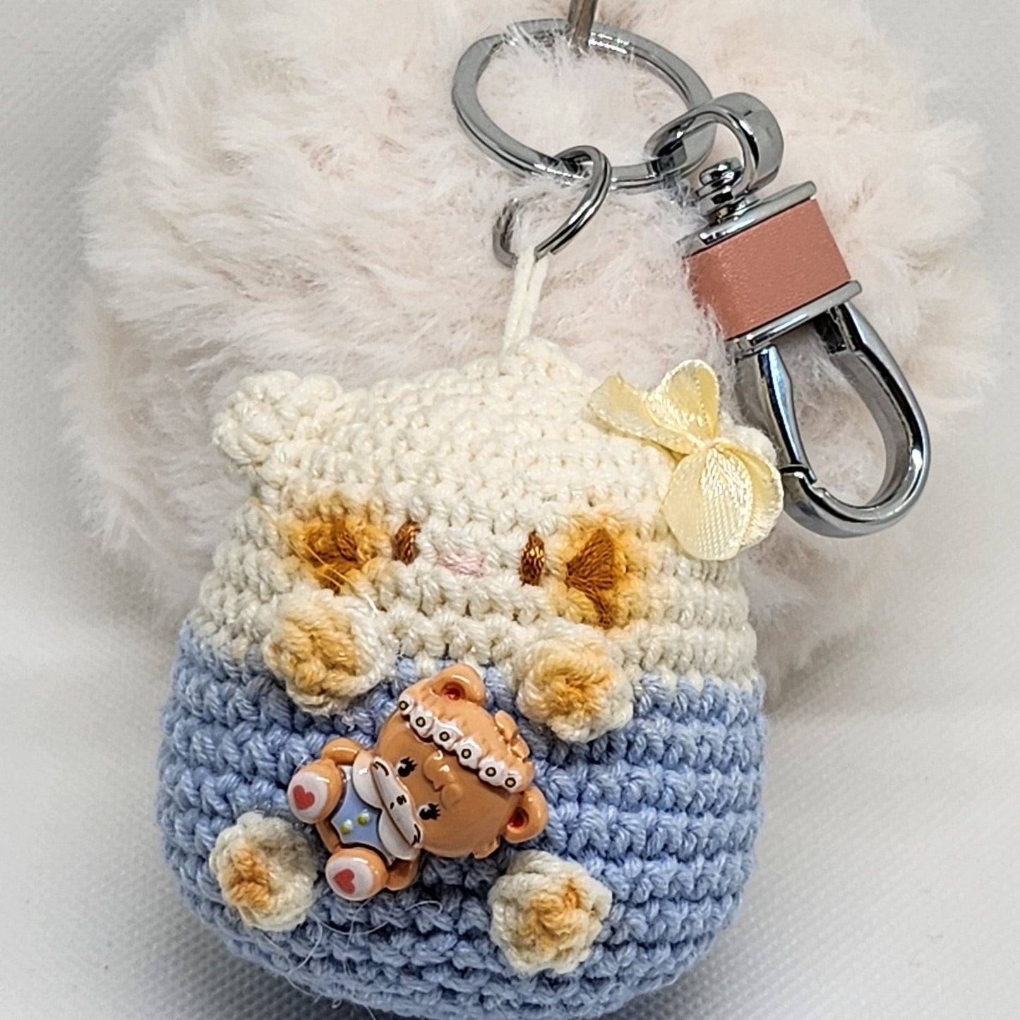 Porte clé Amigurimi au crochet avec décoration ours